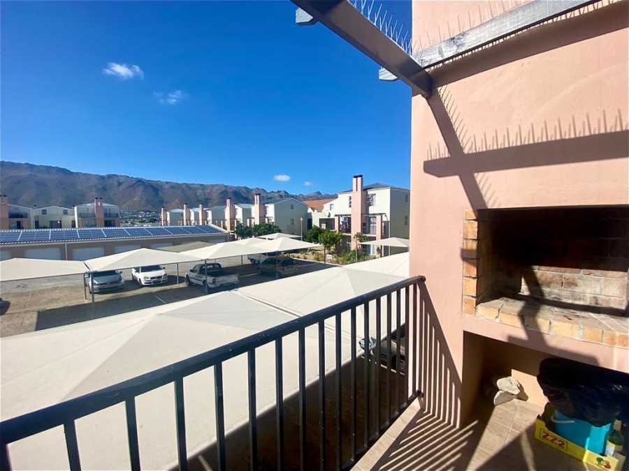 To Let 2 Bedroom Property for Rent in Gordons Bay Central Western Cape
